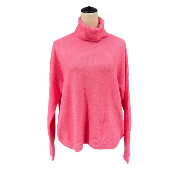 Vince Camuto NWT Bright Pink Plush Knit Oversized Long Sleeve Turtleneck Sweater - Picture 2 of 15